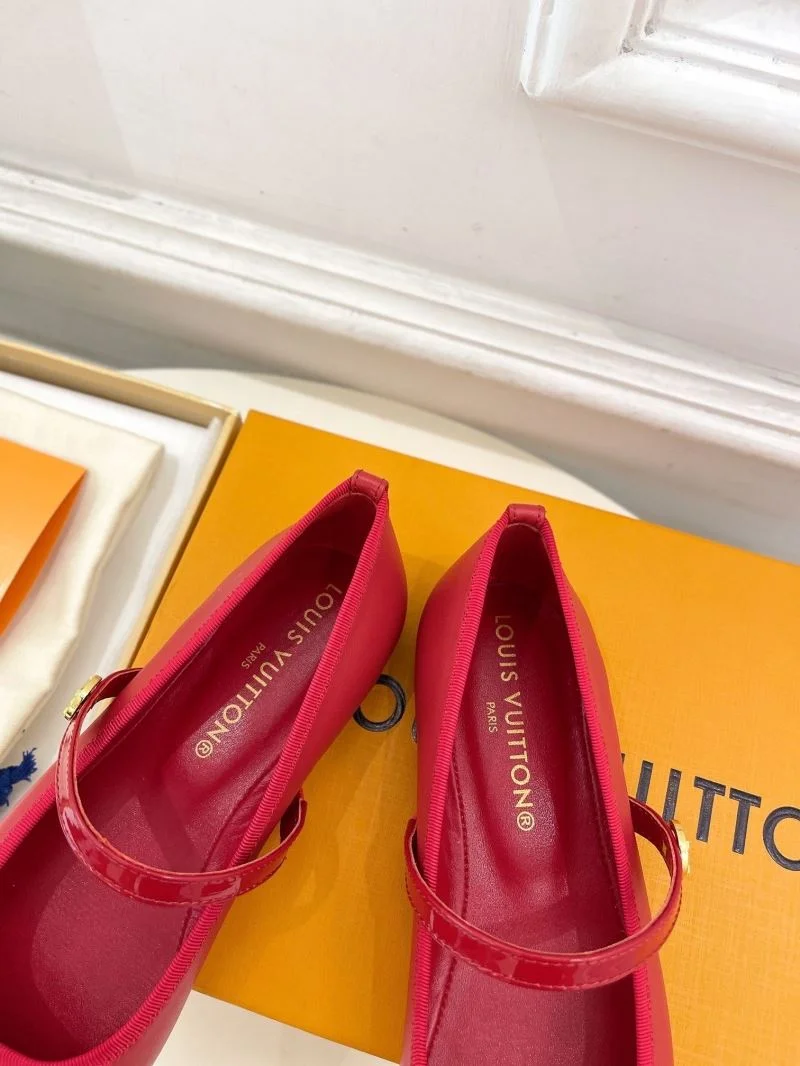 Vibrant Louis Vuitton Flat Shoes 31326