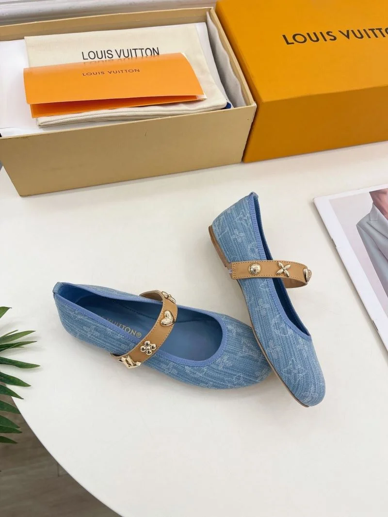 Elegant Louis Vuitton Flat Shoes 31316