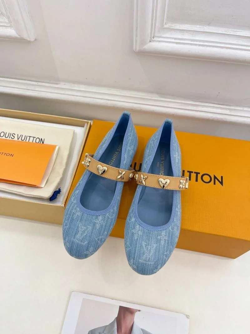 Elegant Louis Vuitton Flat Shoes 31316