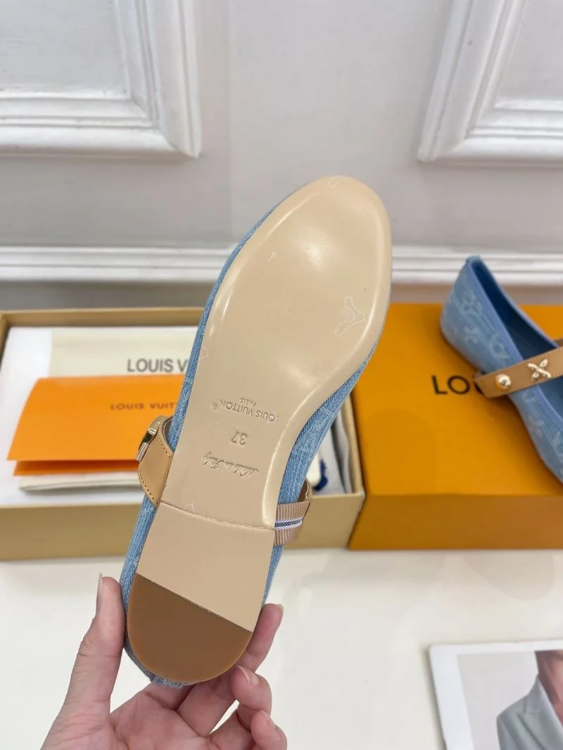 Elegant Louis Vuitton Flat Shoes 31316