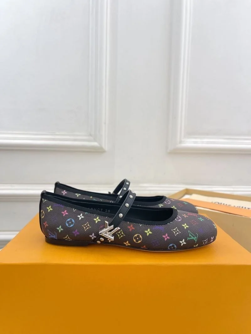 Louis Vuitton Flat Shoes RelaxedFit 31313