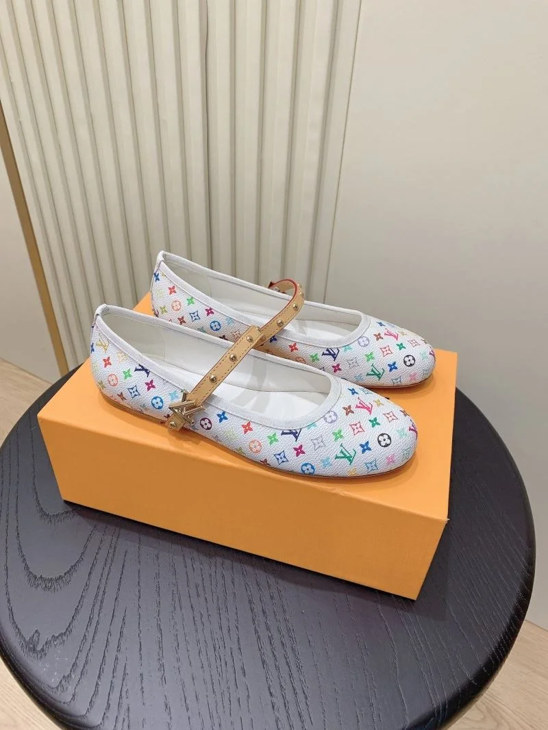 Lightweight Louis Vuitton Flat Shoes 31310