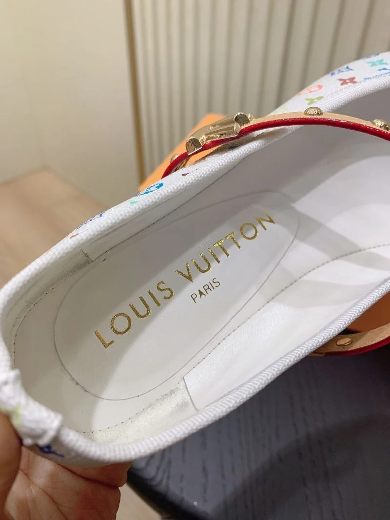Lightweight Louis Vuitton Flat Shoes 31310