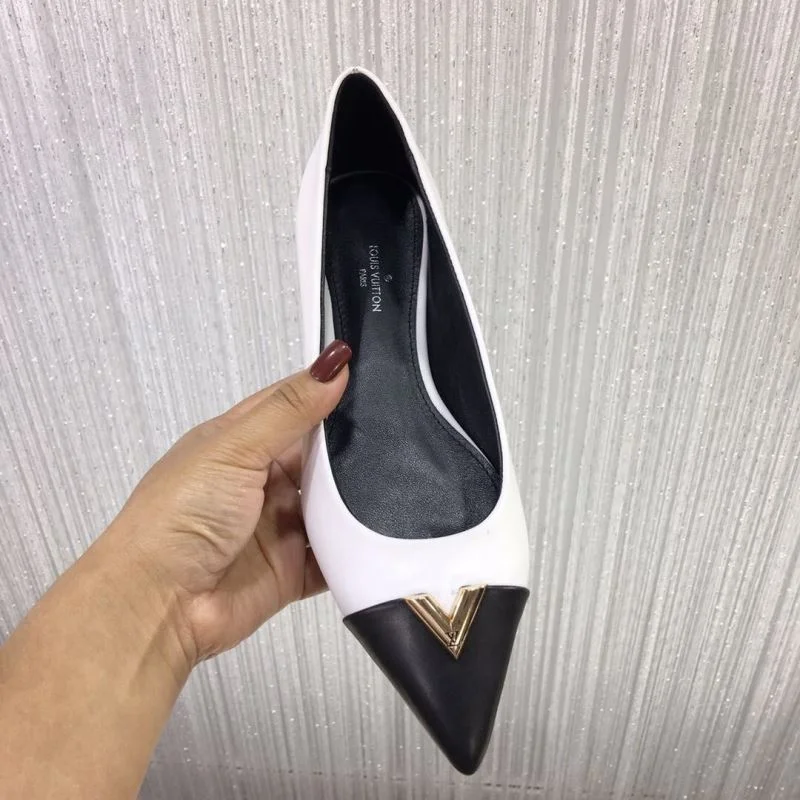 Louis Vuitton Flat Shoes Elegant 31288