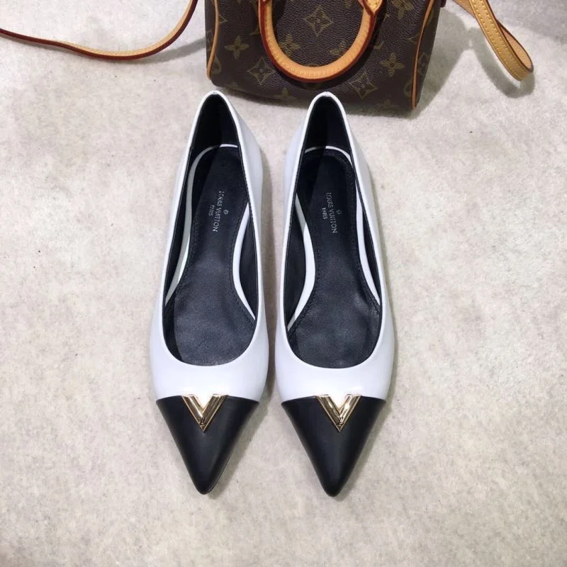 Louis Vuitton Flat Shoes Elegant 31288