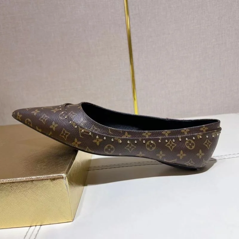 Snug Louis Vuitton Flat Shoes 31287