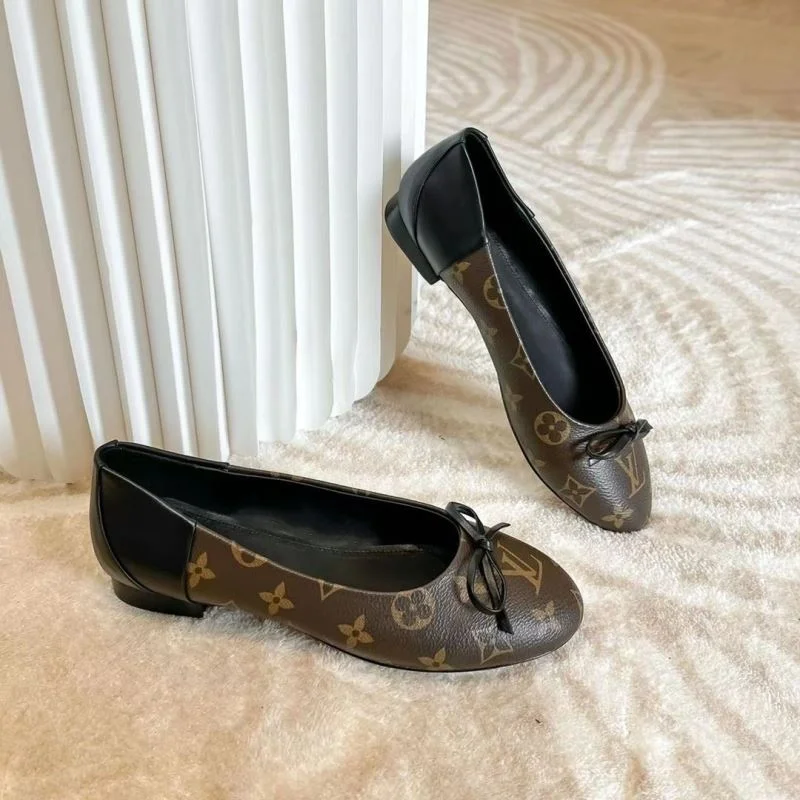 Louis Vuitton Flat Shoes Unisex 31304