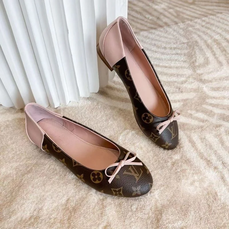 Compact Louis Vuitton Flat Shoes 31312