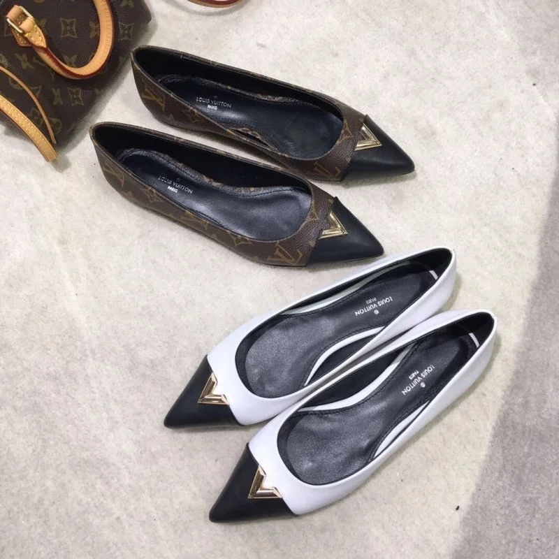 Louis Vuitton Flat Shoes Casual 31295