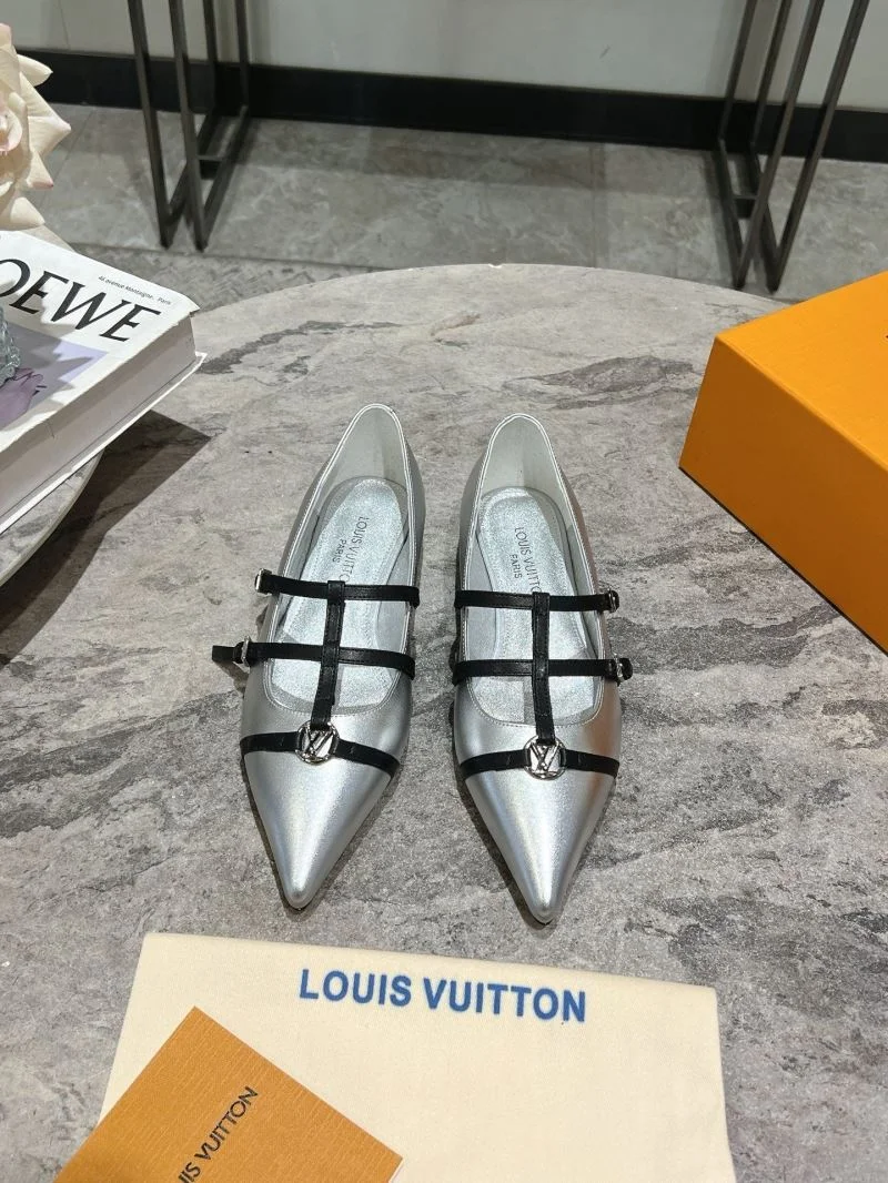 Louis Vuitton Flat Shoes Durable 31307