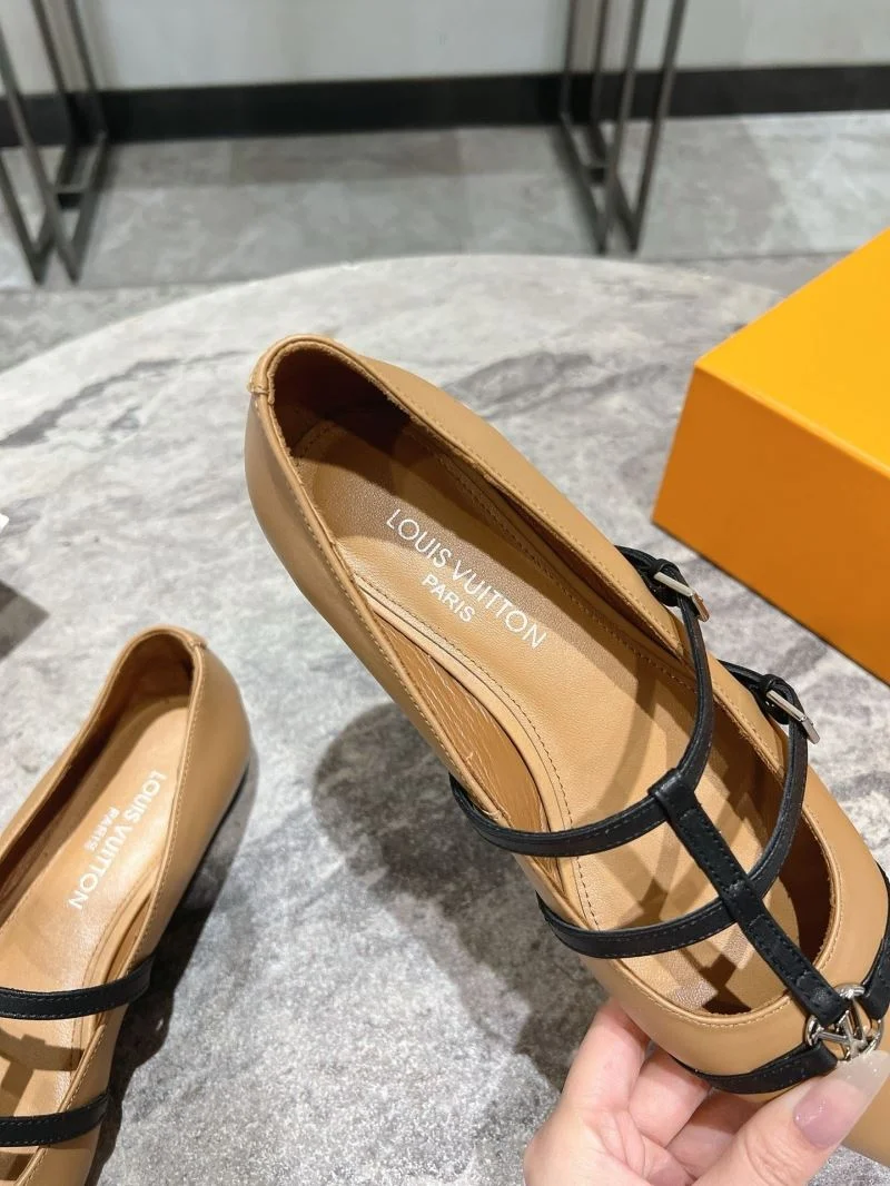 Upgraded Louis Vuitton Flat Shoes 31284