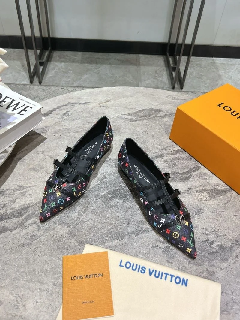 Louis Vuitton Flat Shoes Modern 31311