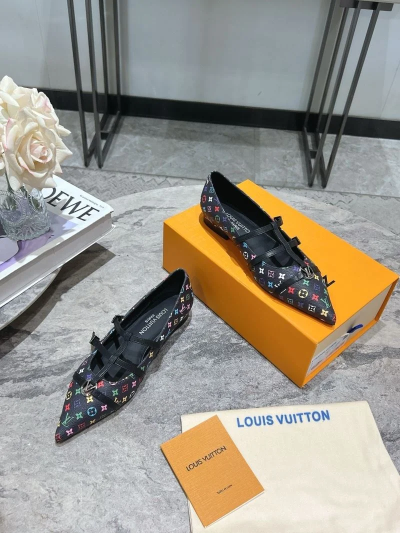 Louis Vuitton Flat Shoes Modern 31311