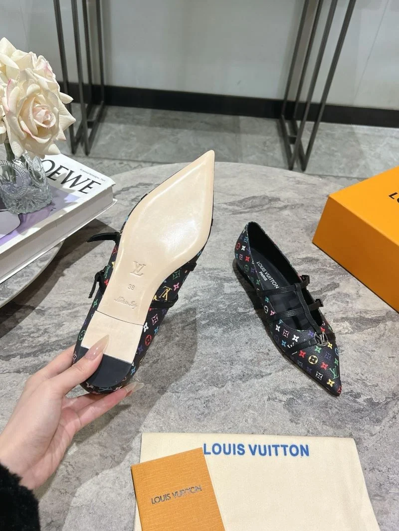 Louis Vuitton Flat Shoes Modern 31311
