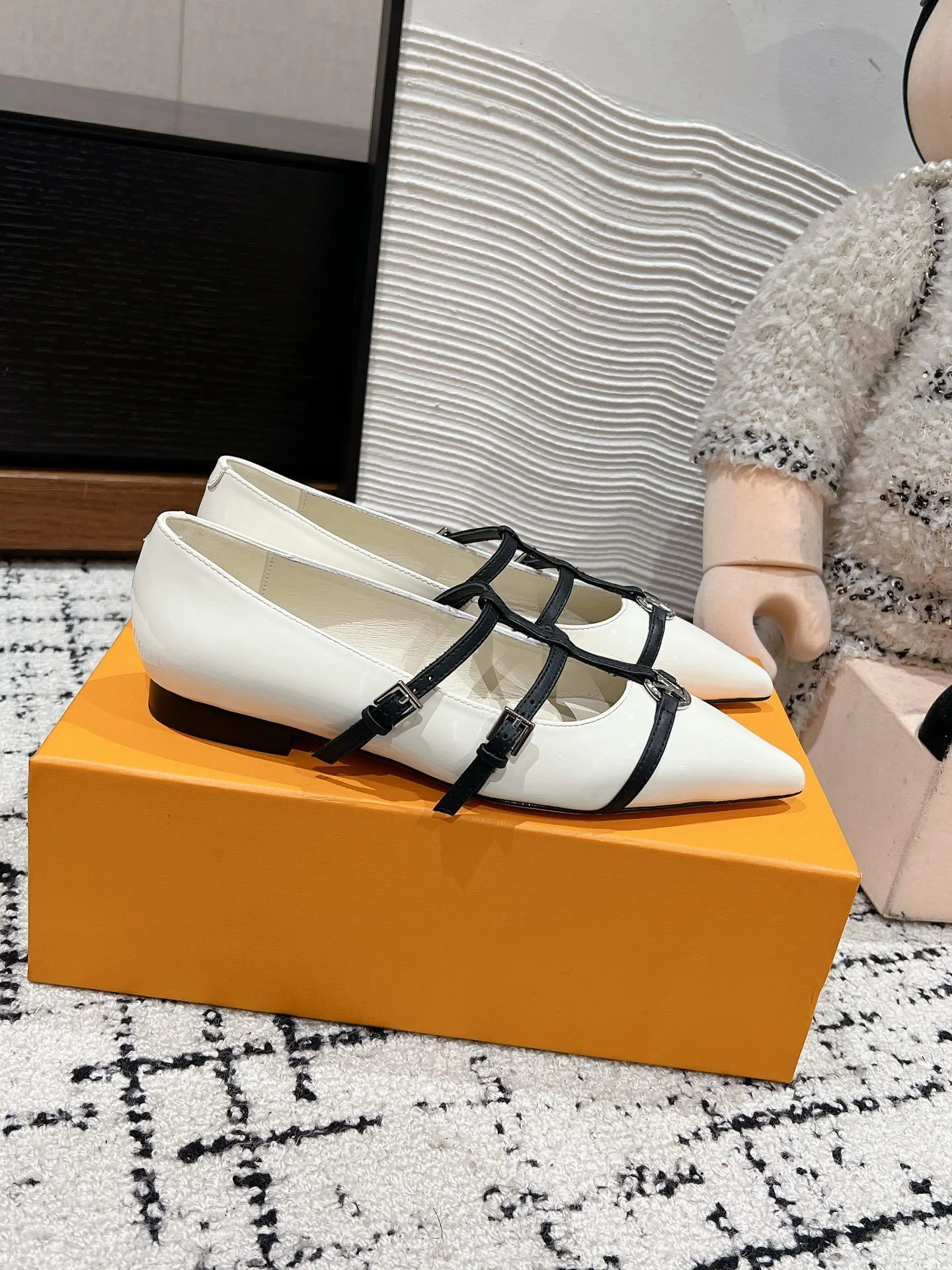 Louis Vuitton Flat Shoes NewStyle 31286