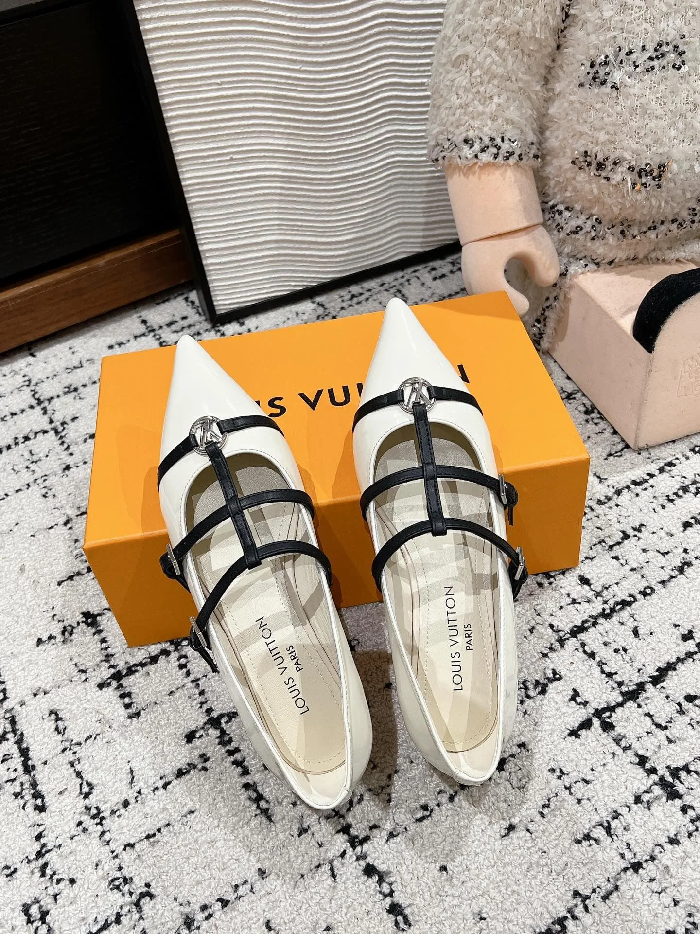 Louis Vuitton Flat Shoes NewStyle 31286