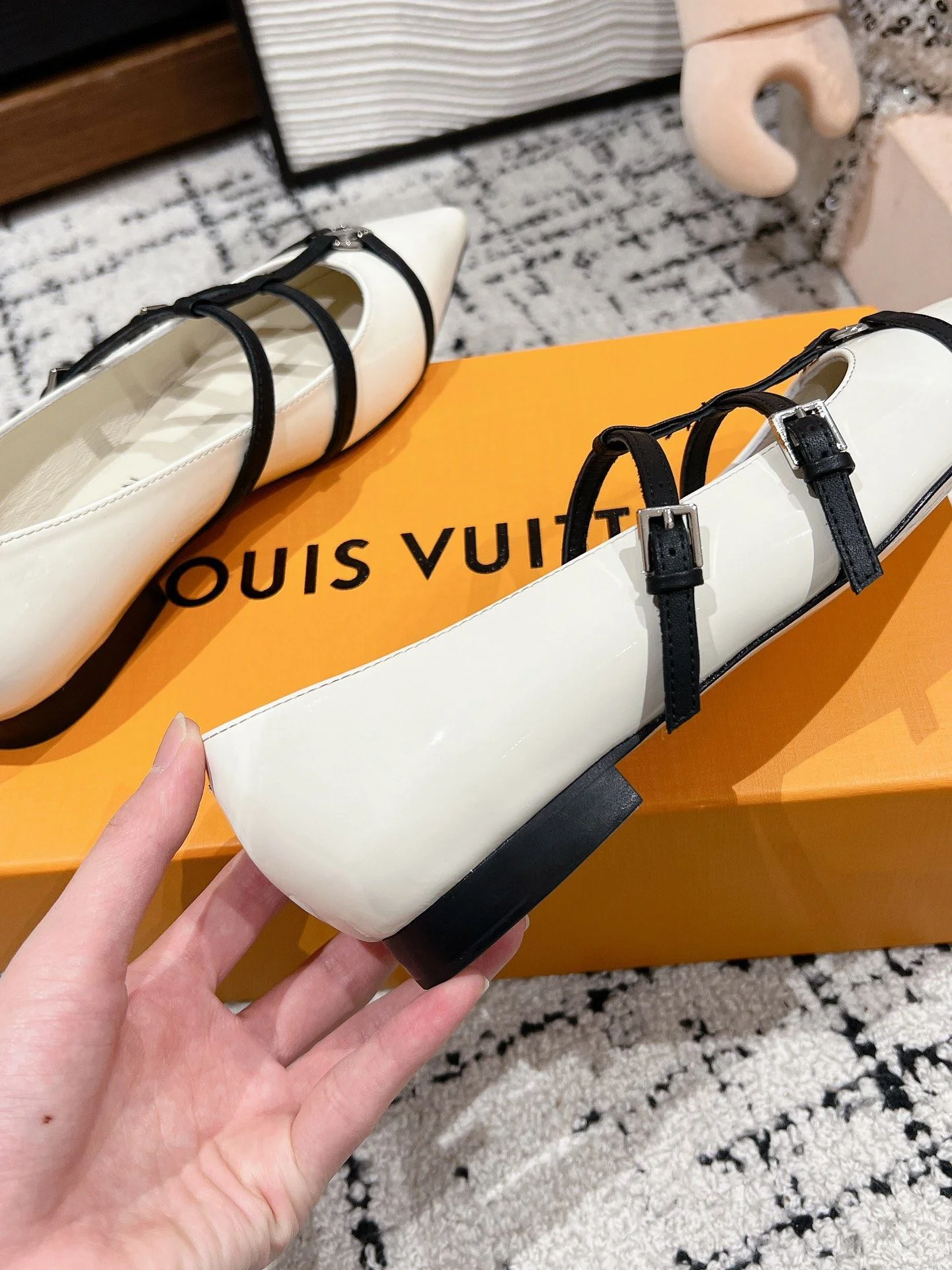 Louis Vuitton Flat Shoes NewStyle 31286