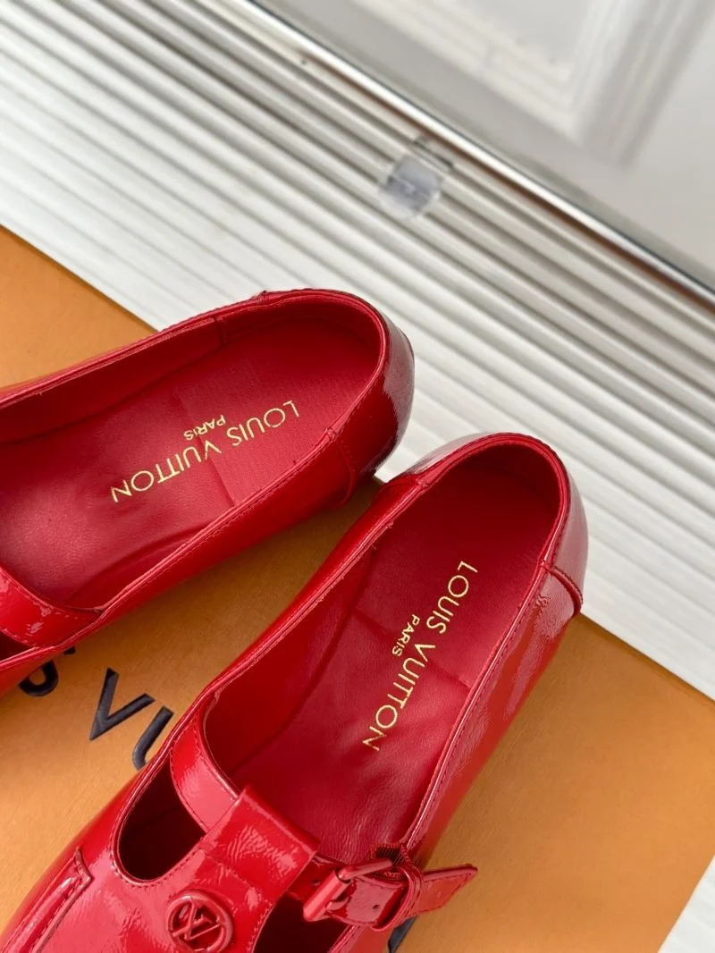 Louis Vuitton Flat Shoes WeatherProof 31302