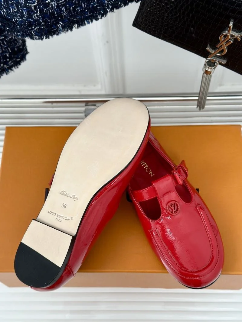 Louis Vuitton Flat Shoes WeatherProof 31302
