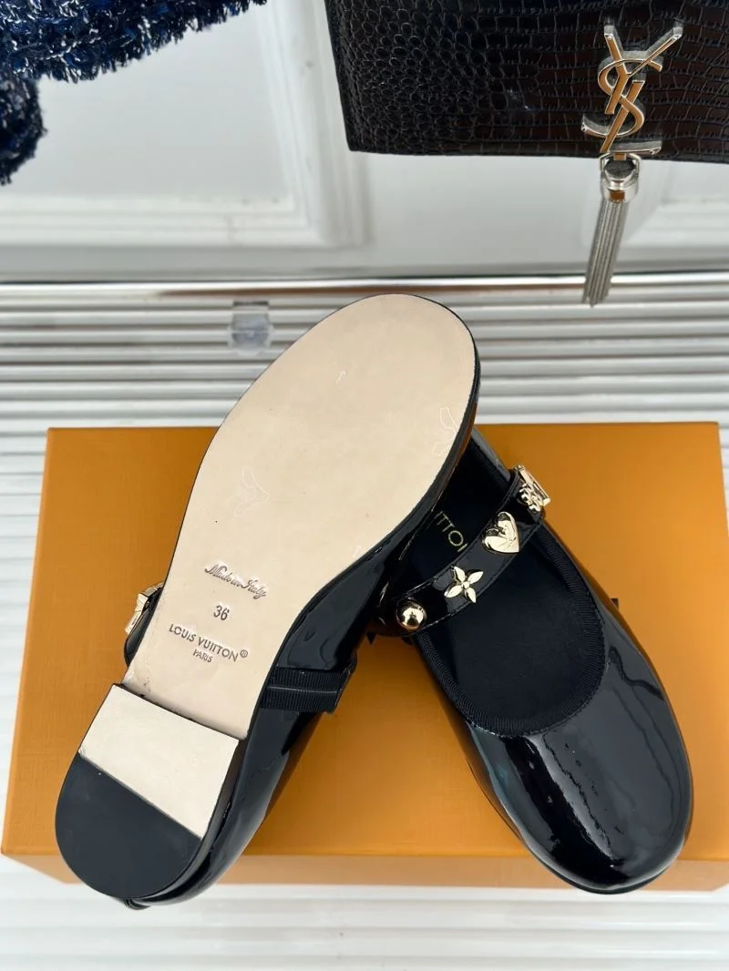 TravelReady Louis Vuitton Flat Shoes 31299