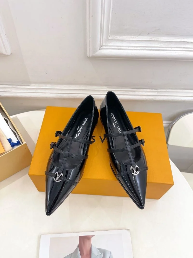 Durable Louis Vuitton Flat Shoes 31289