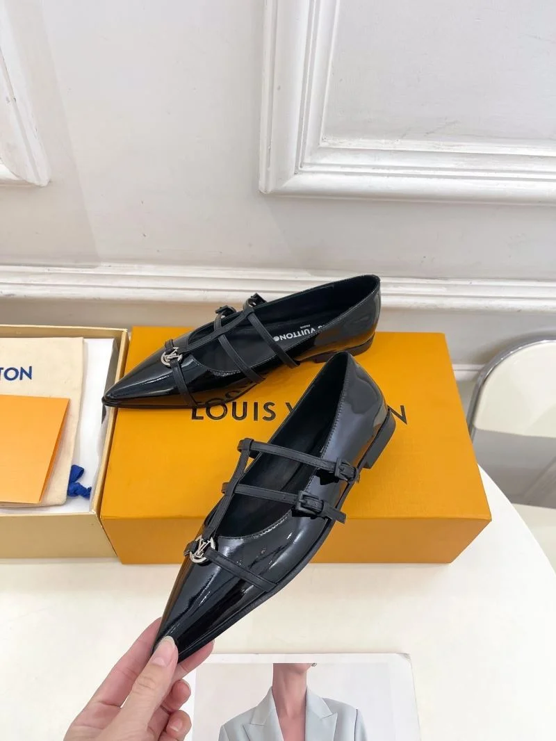 Durable Louis Vuitton Flat Shoes 31289