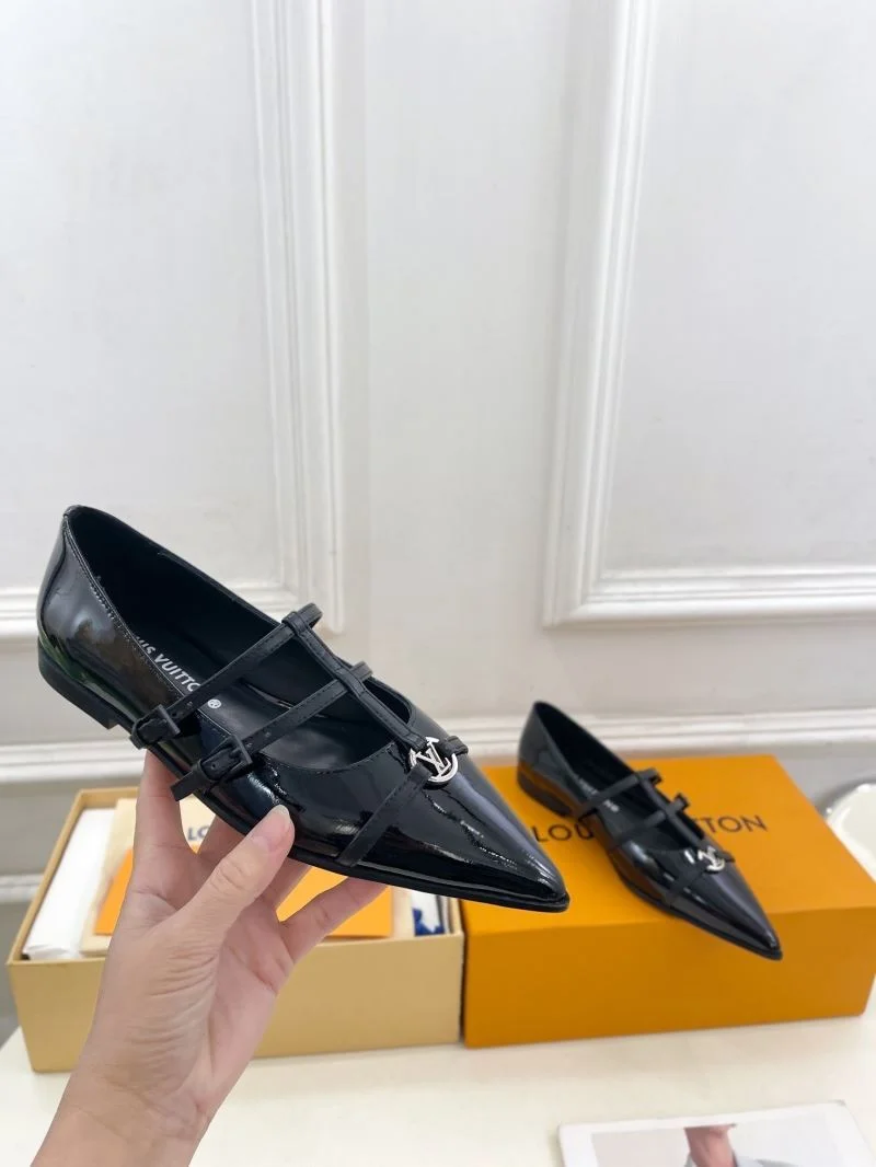 Durable Louis Vuitton Flat Shoes 31289