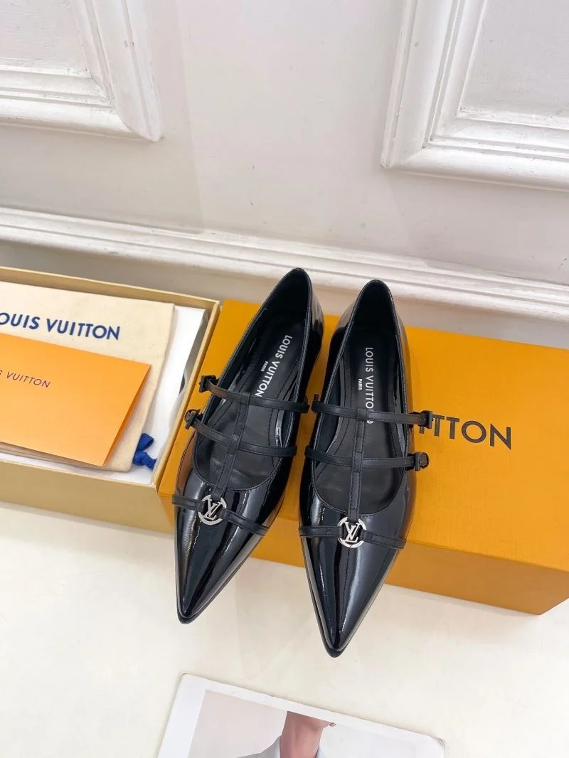 Durable Louis Vuitton Flat Shoes 31289