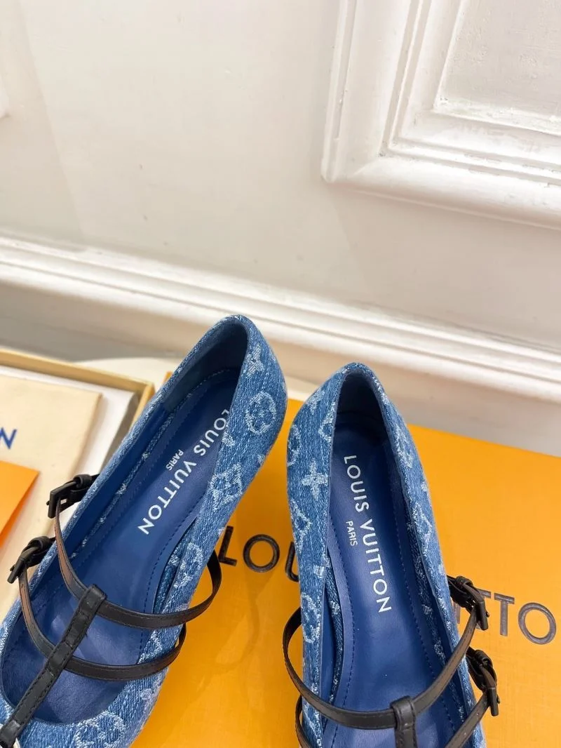 Original Louis Vuitton Flat Shoes 31301