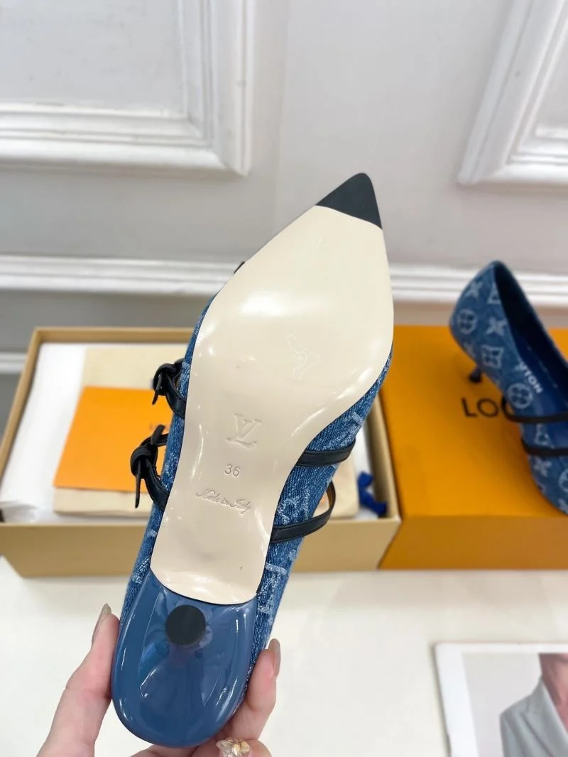 Original Louis Vuitton Flat Shoes 31301