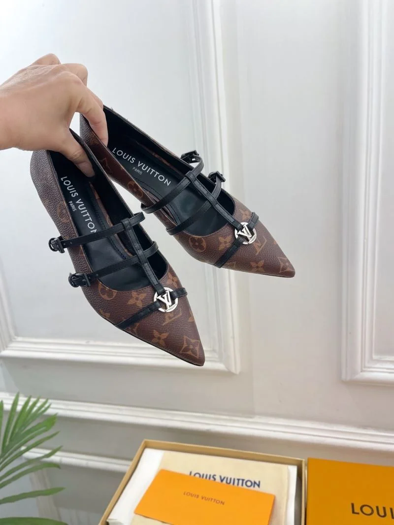 WeatherProof Louis Vuitton Flat Shoes 31279