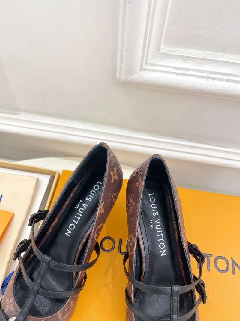 WeatherProof Louis Vuitton Flat Shoes 31279