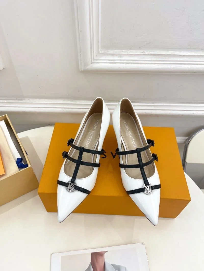 Louis Vuitton Flat Shoes Tailored 31294