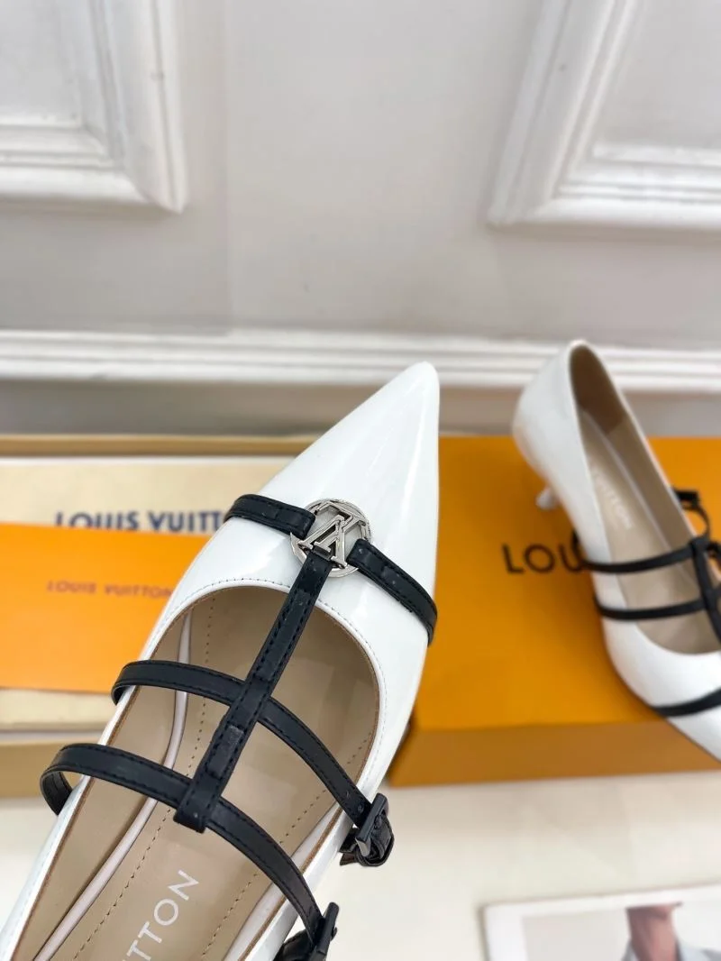 Louis Vuitton Flat Shoes Tailored 31294