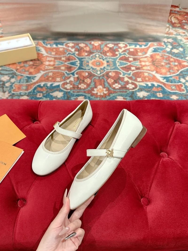 StreetReady Louis Vuitton Flat Shoes 31280