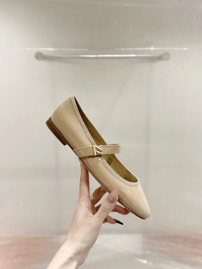 Functional Louis Vuitton Flat Shoes 31274