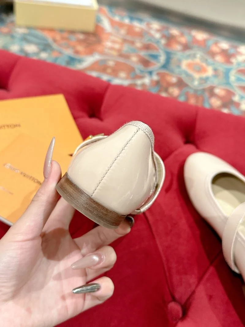 Louis Vuitton Flat Shoes SmartChoice 31275