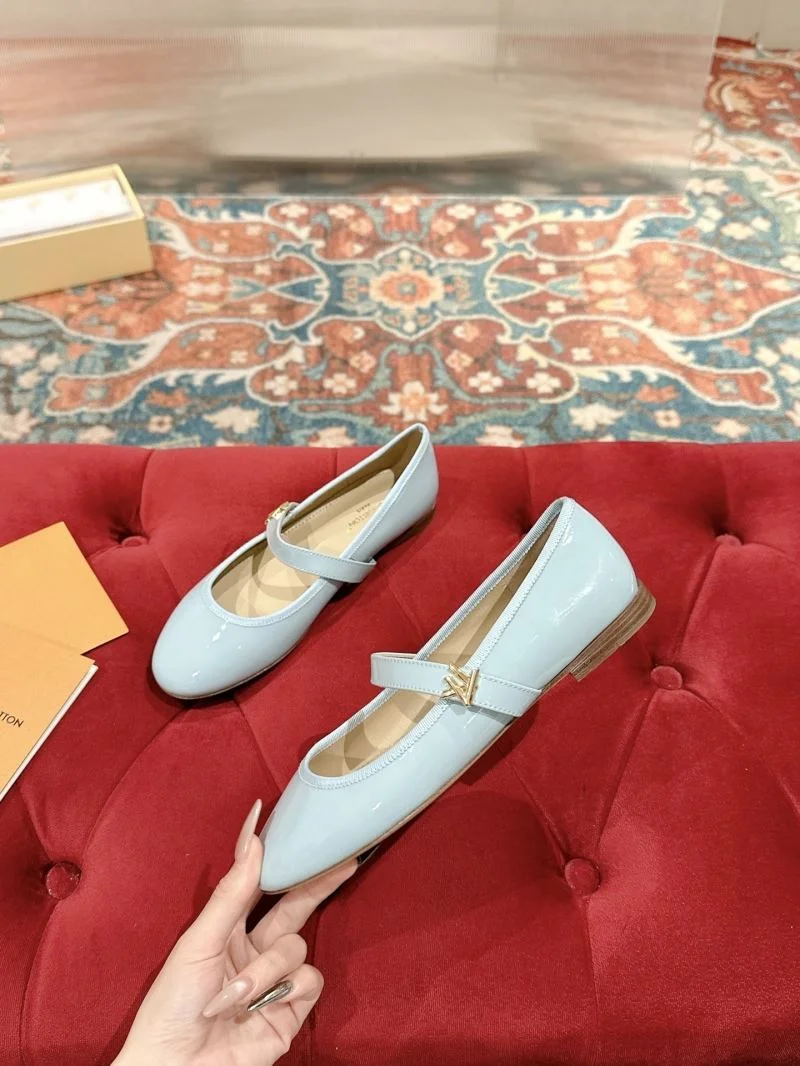 EasyCare Louis Vuitton Flat Shoes 31272