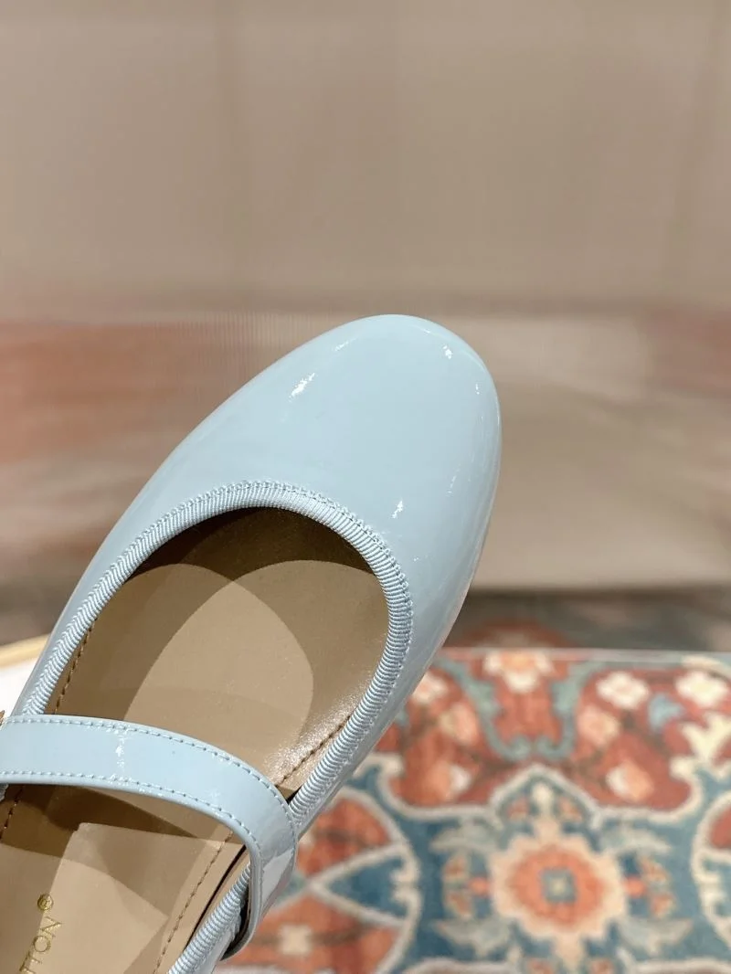 EasyCare Louis Vuitton Flat Shoes 31272