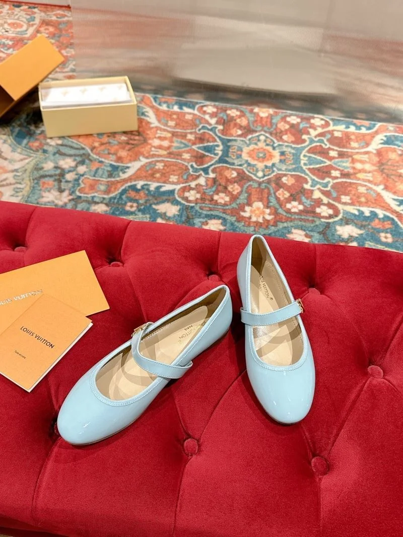 EasyCare Louis Vuitton Flat Shoes 31272