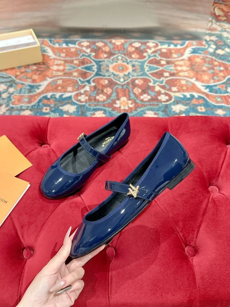 Comfortable Louis Vuitton Flat Shoes 31270
