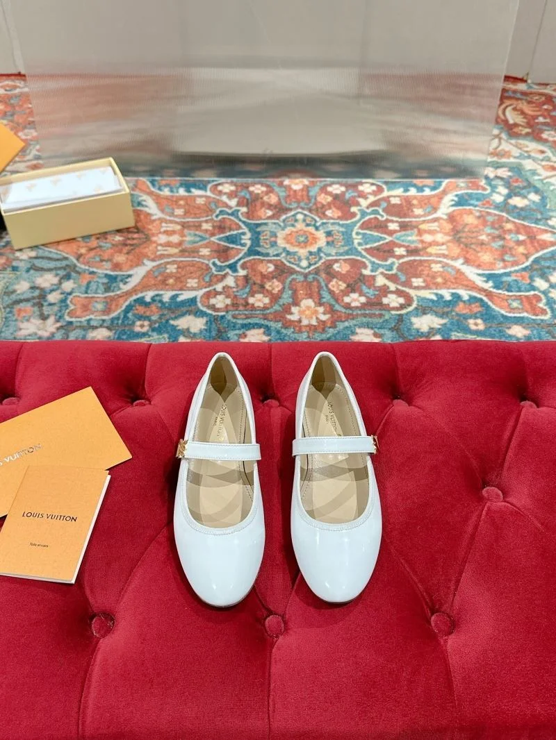 Louis Vuitton Flat Shoes SportInspired 31252