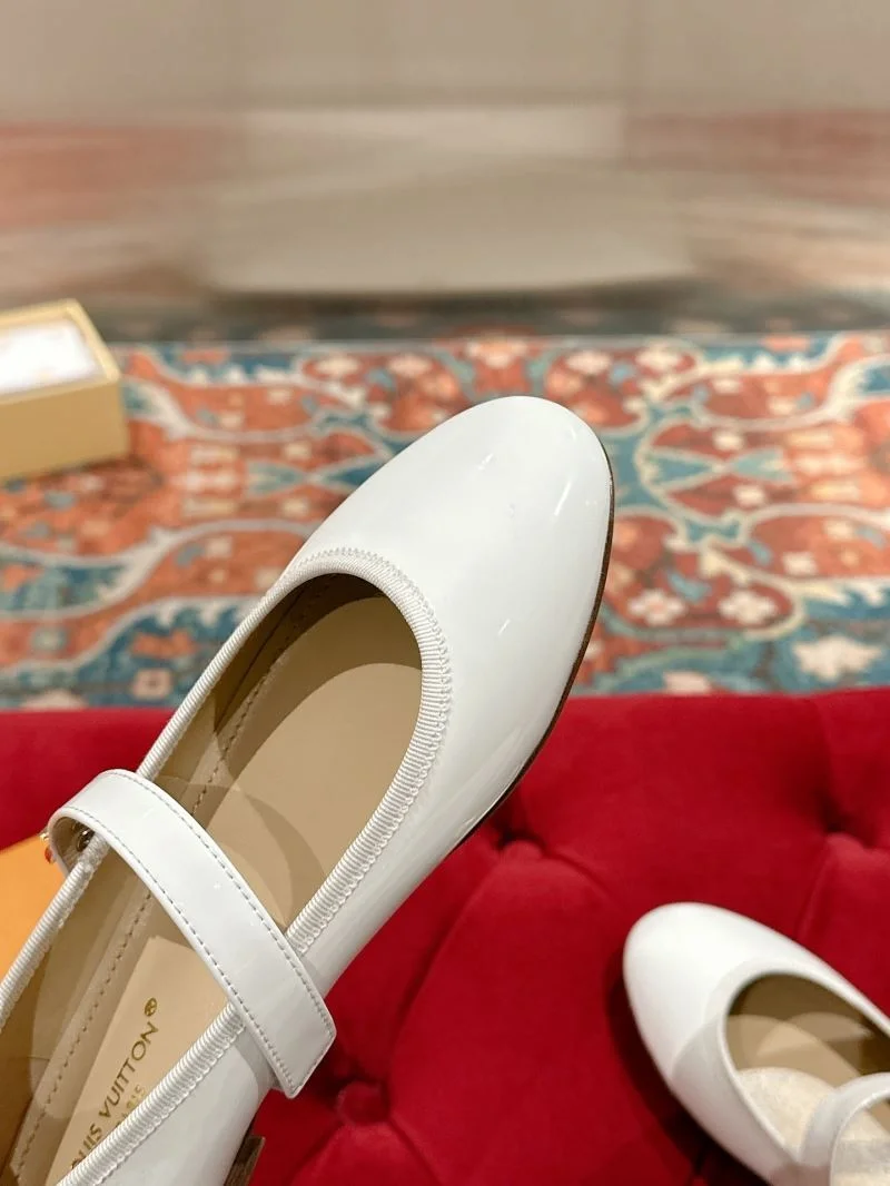 Louis Vuitton Flat Shoes SportInspired 31252
