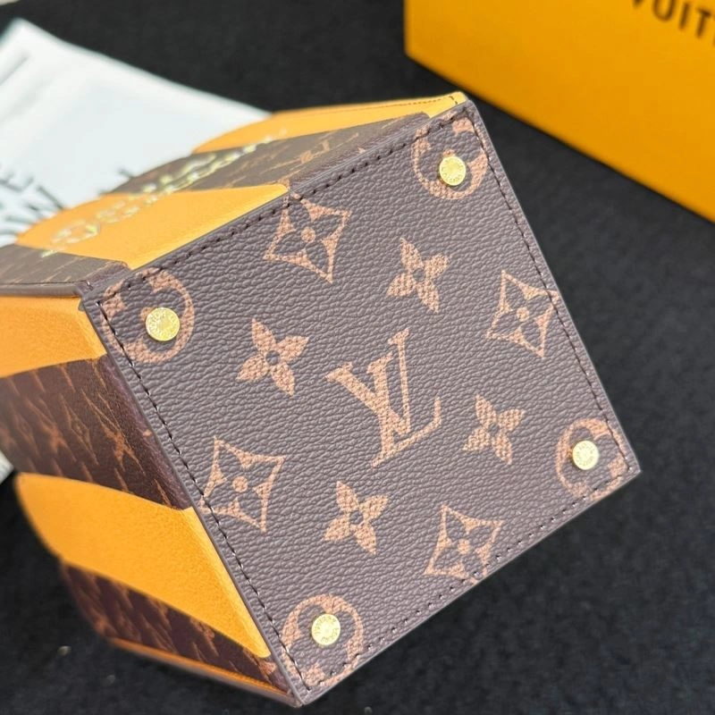 Louis Vuitton Flower Baskets Sophisticated 262794