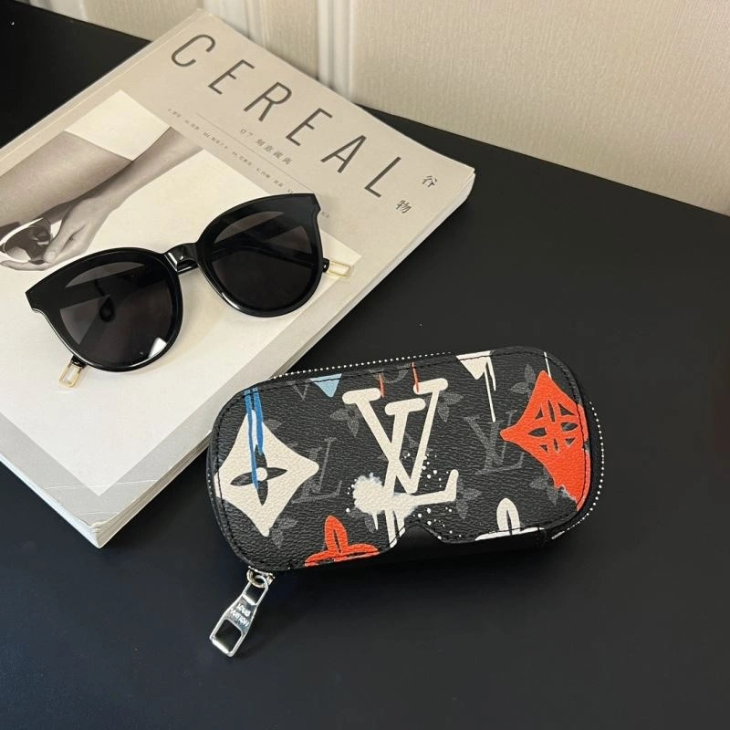 Louis Vuitton Glass Boxes SoftTouch 262829