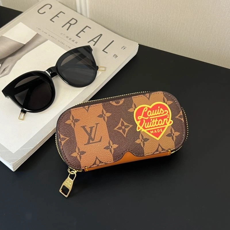 StreetReady Louis Vuitton Glass Boxes 262824