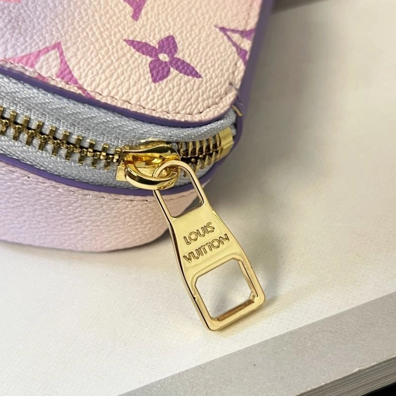 Sporty Louis Vuitton Glass Boxes 262817