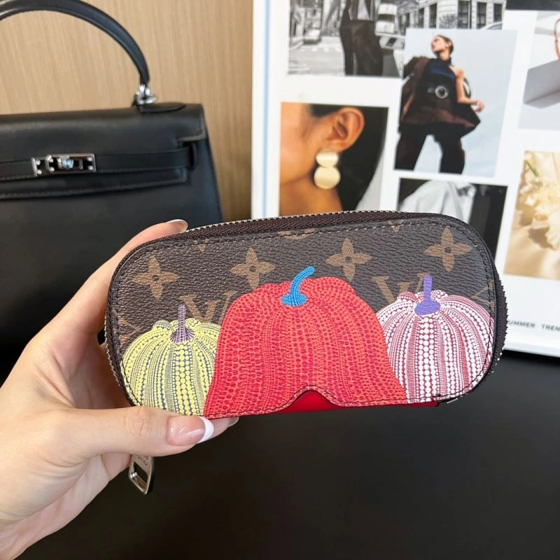 Louis Vuitton Glass Boxes Upgraded 262811