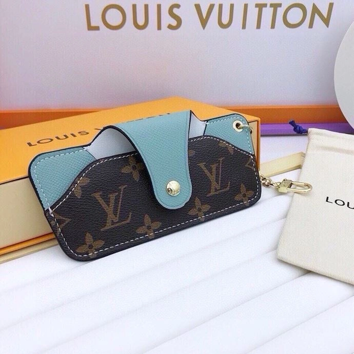 Versatile Louis Vuitton Glass Boxes 262802
