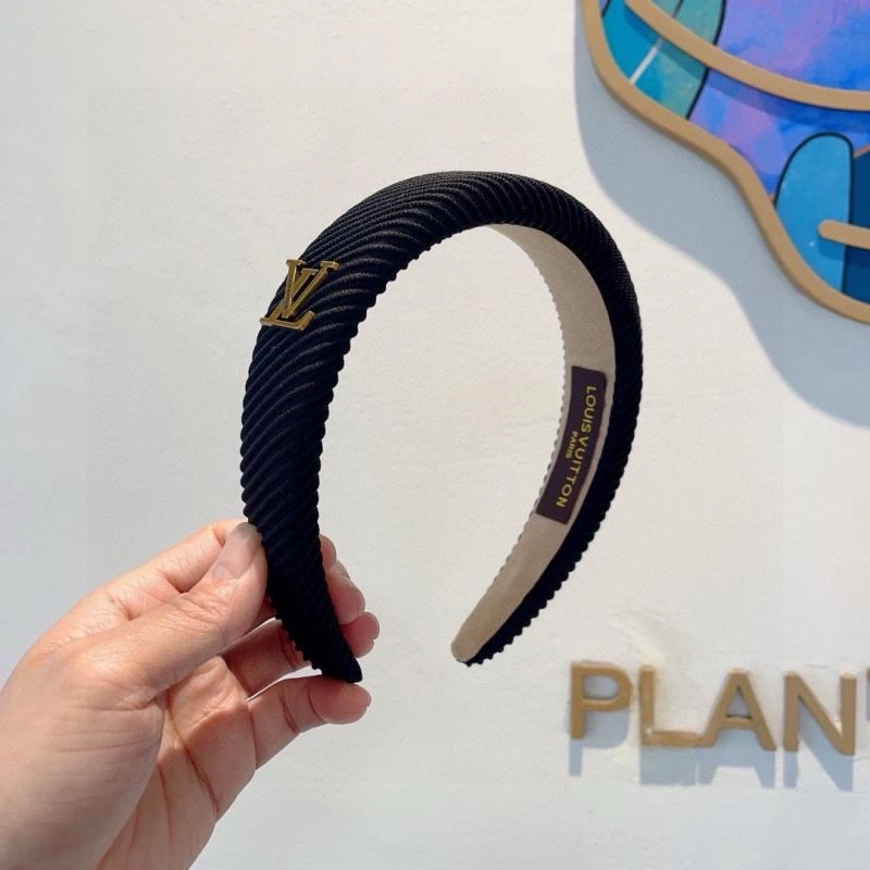 Effortless Louis Vuitton Hair Hoop 263545